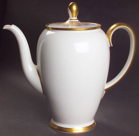 1473 (Aida, White) Coffee Pot & Lid