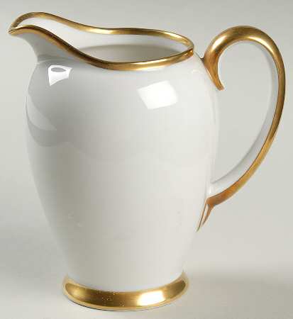1473 (Aida, White) Creamer