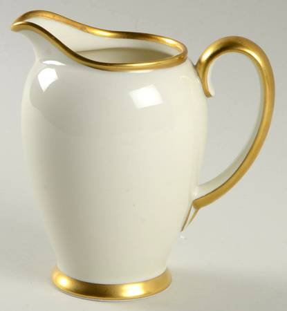 1473 (Aida, Cream) Creamer