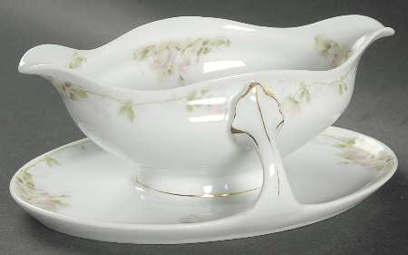 1494 Gravy Boat with Attached Underplate