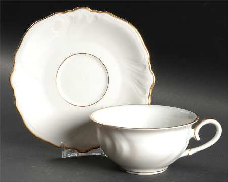 2331 Footed Cup & Saucer Set