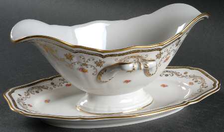 2569 Gravy Boat with Attached Underplate
