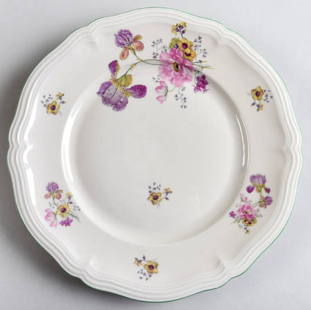 2664 (Chippendale, Cream, Green Trim) Dinner Plate