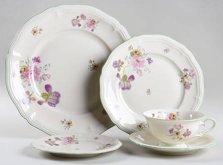 2664 (Chippendale, Cream, Green Trim) 5 Piece Place Setting