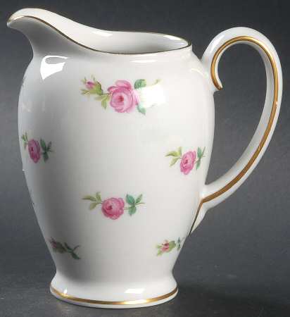 2820 (Aida) Creamer