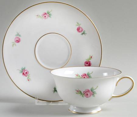 2820 (Aida) Footed Cup & Saucer Set