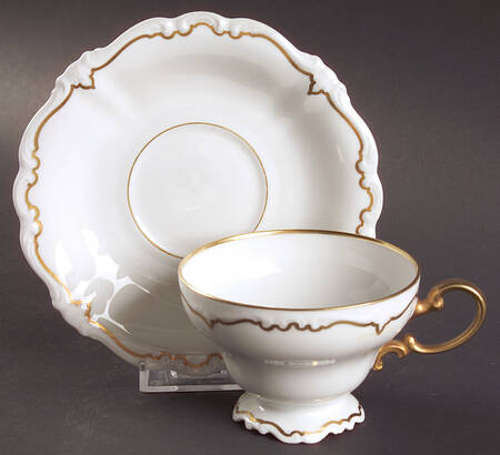 2866-3788 Footed Cup & Saucer Set