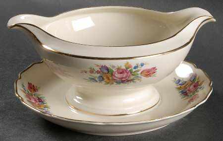 2895 Gravy Boat with Attached Underplate