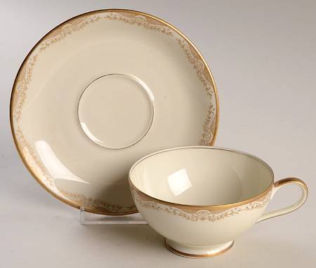 3013 Footed Cup & Saucer Set