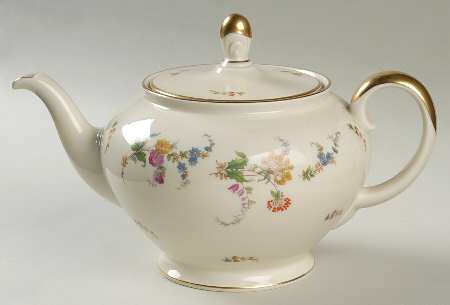 3109 Teapot & Lid
