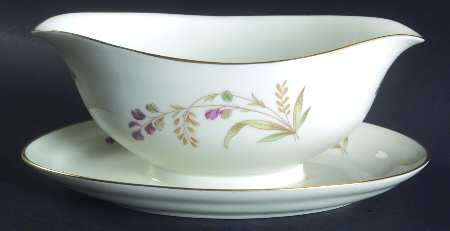 3156 Gravy Boat with Attached Underplate