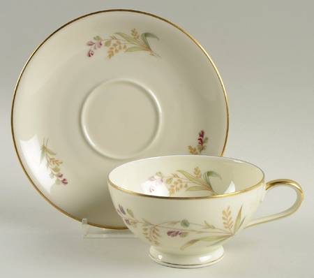 3156 Footed Cup & Saucer Set