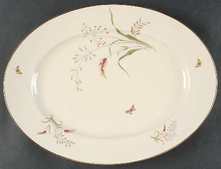 3162 (Aida, Cream) 14" Oval Serving Platter