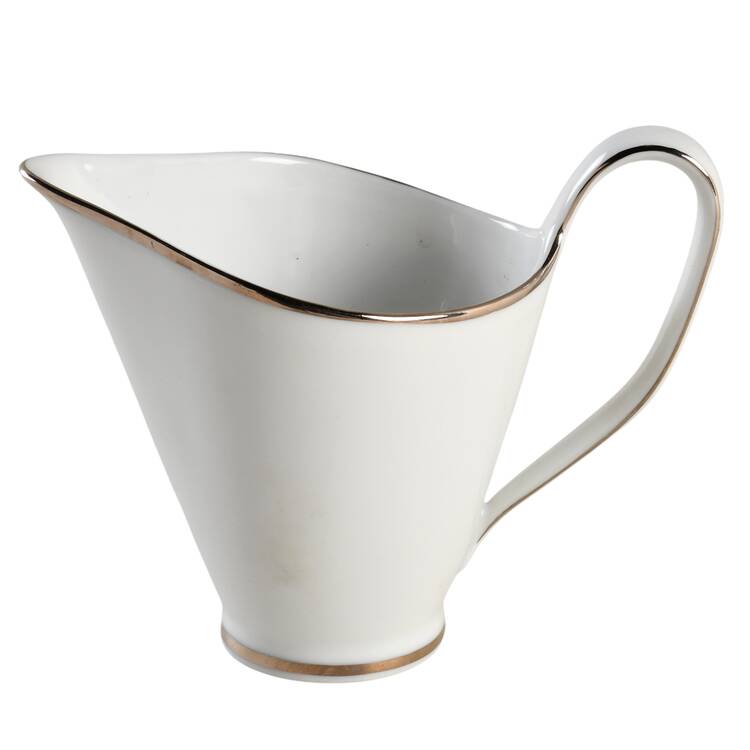 3302 Creamer