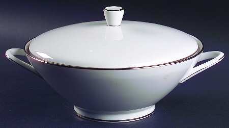 3302 Round Covered Vegetable