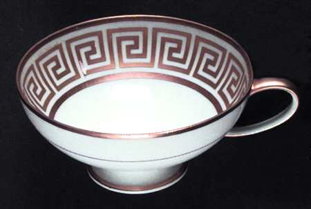 3338 Footed Cup