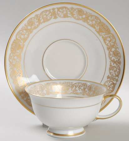 3344 Footed Cup & Saucer Set