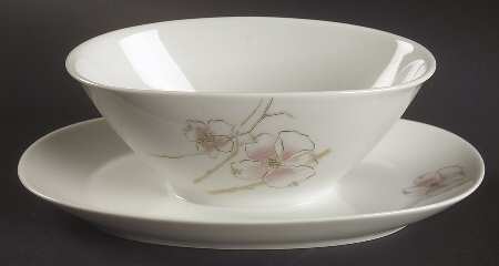 3414 Gravy Boat with Attached Underplate