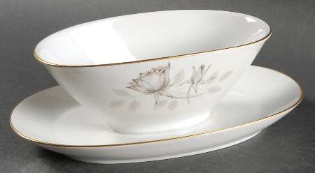 3434 Gravy Boat with Attached Underplate