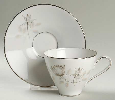 3436 Flat Cup & Saucer Set