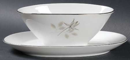 3436 Gravy Boat with Attached Underplate