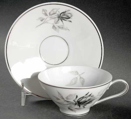 3489 Flat Cup & Saucer Set