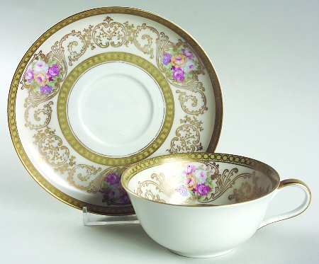 3515 (Helena) Footed Cup & Saucer Set