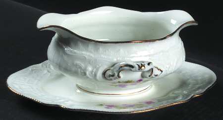 3677 Gravy Boat with Attached Underplate