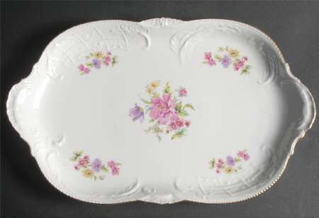 3677 15" Oval Serving Platter