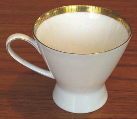 3680 Footed Cup