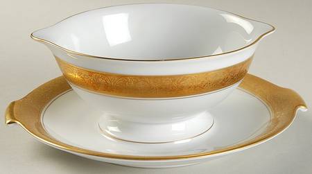 5132 Gravy Boat with Attached Underplate