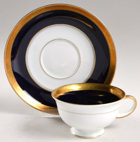 5143 Footed Cup & Saucer Set