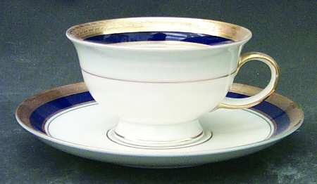 5231 Footed Demitasse Cup & Saucer Set