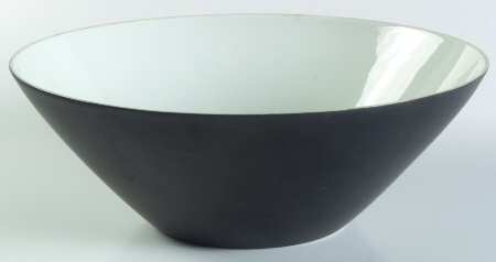 5582 9" Round Vegetable Bowl