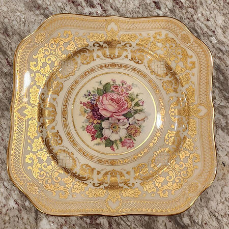 5957 (Ivory) Square Salad Plate