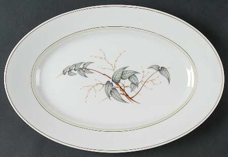 7425 (Smooth, Gold) 12" Oval Serving Platter