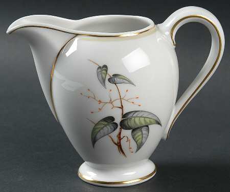 7425 (Smooth, Gold) Creamer
