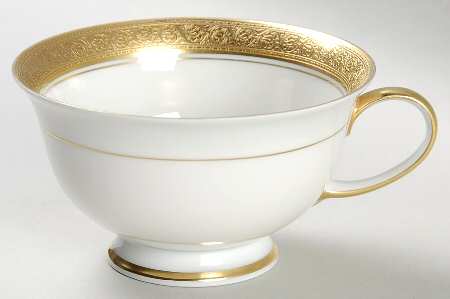 746 Footed Cup