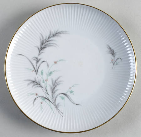 7533 (Gold Trim) Salad Plate