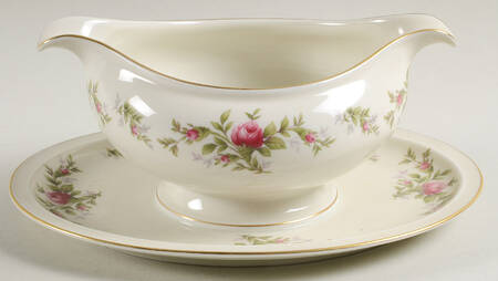Alexis Gravy Boat with Attached Underplate