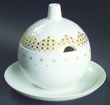 Alhambra Gravy Boat w/Attached Underplate & Lid