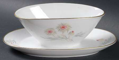 Annette Gravy Boat with Attached Underplate