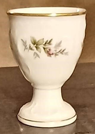 Antoinette (Pompadour Shape) Single Egg Cup