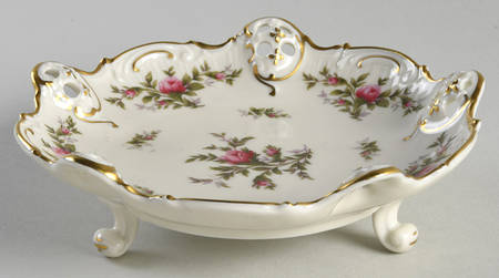 Antoinette (Pompadour Shape) Bon Bon