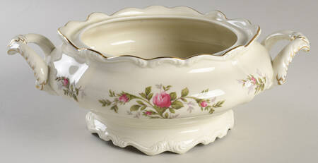 Antoinette (Pompadour Shape) Round Vegetable No Lid