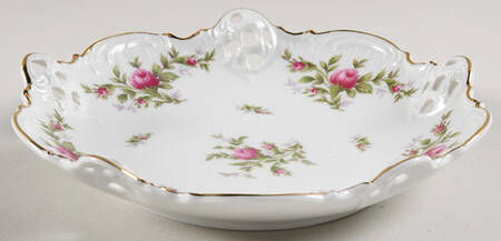 Antoinette (Pompadour Shape) Bon Bon