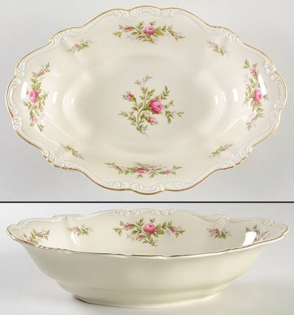 Antoinette (Pompadour Shape) 11" Oval Vegetable Bowl
