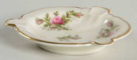 Antoinette (Pompadour Shape) Small Ashtray