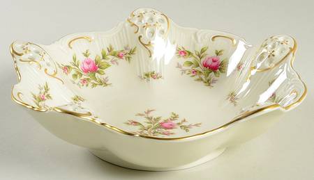 Antoinette (Pompadour Shape) Bon Bon