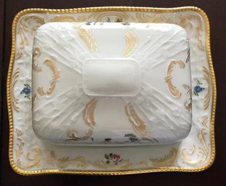Arcadia Rectangular Covered Butter